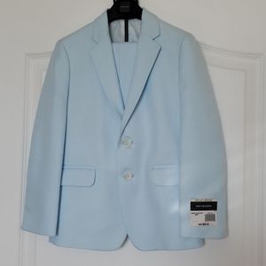 Van Heusen Lt. Blue 2Piece Suit Boys Size 7